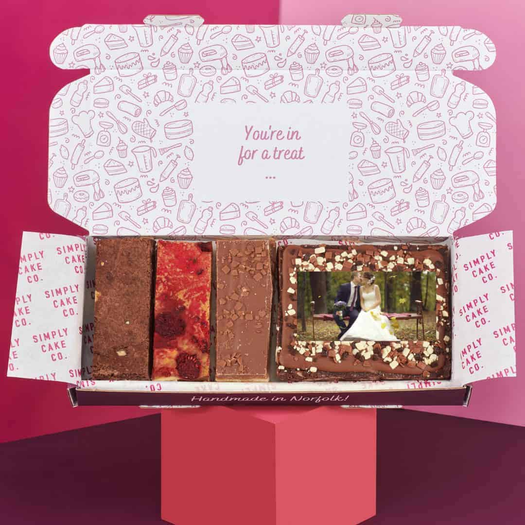 Image of a personalised brownie slab with additional 3-piece