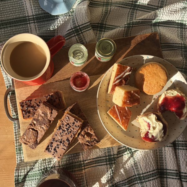 Afternoon Tea in a Box - Image 8